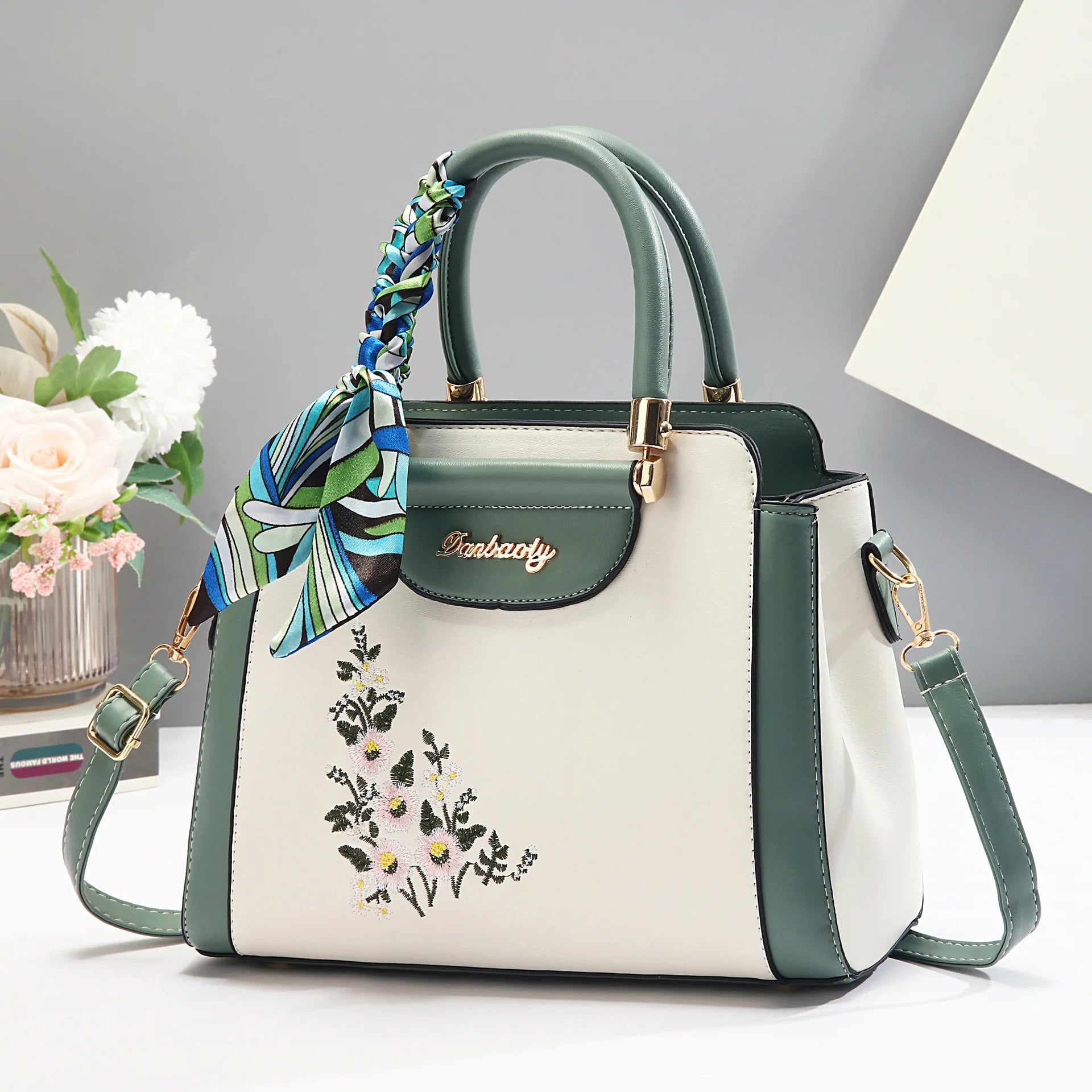 Women’s Large Capacity Canvas Tote Bag